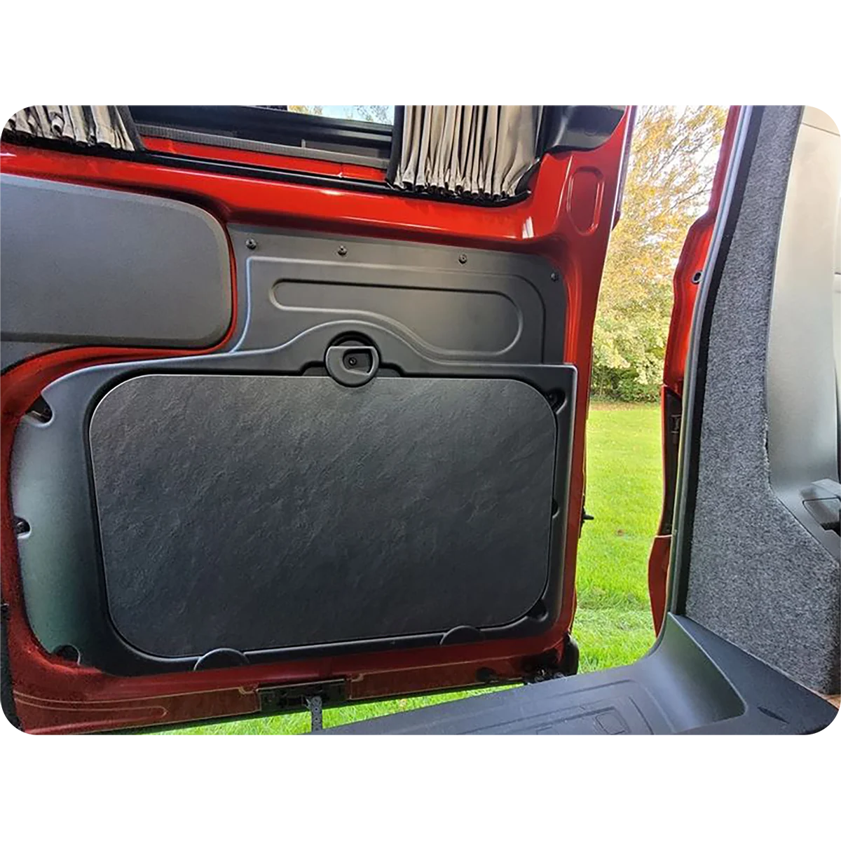 Loc8 Duo Wheelchair & Scooter Docking System – RHD, VW T7 & Ford Transit V710 (LOC-DUO-RHD-001)