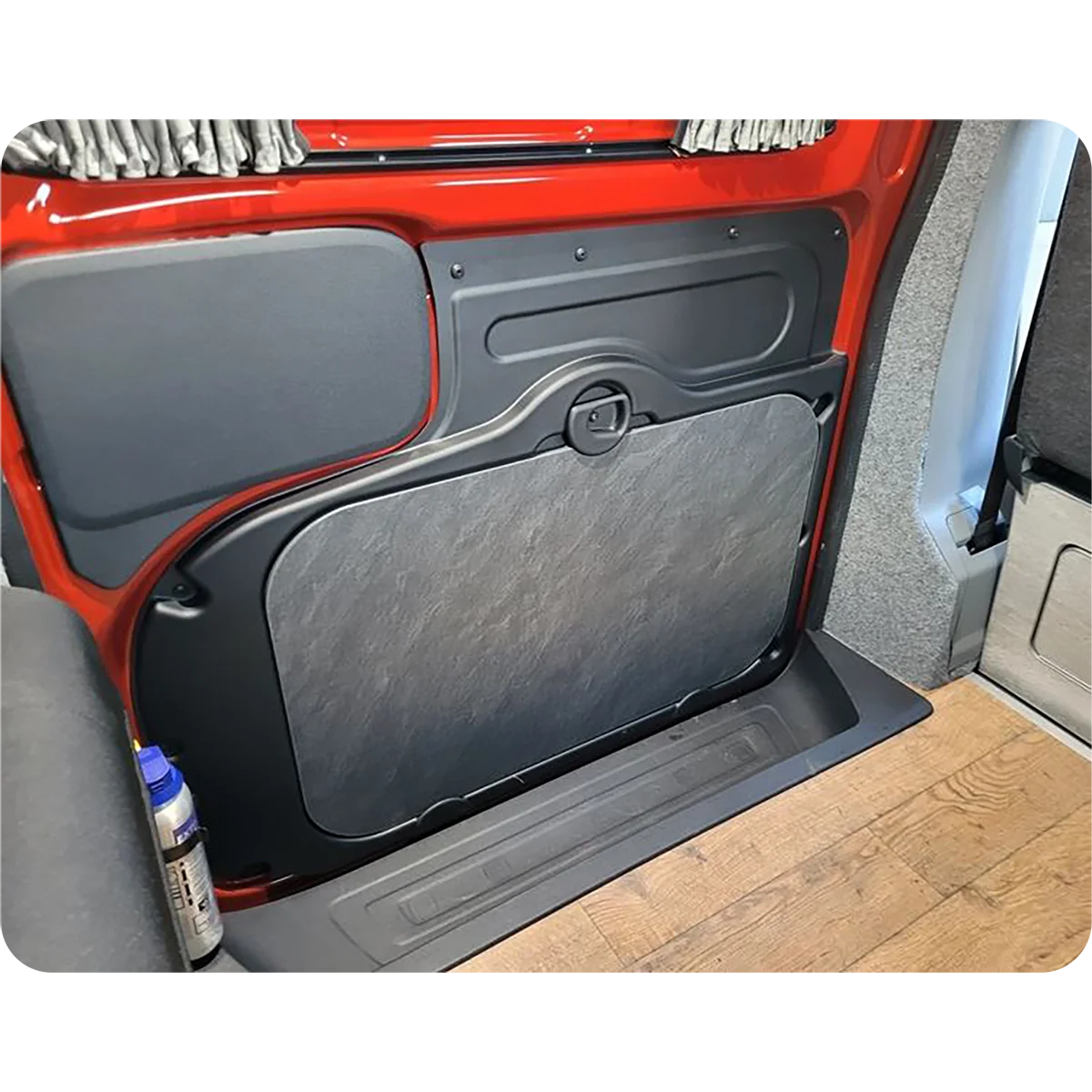 Loc8 Duo Wheelchair & Scooter Docking System – RHD, VW T7 & Ford Transit V710 (LOC-DUO-RHD-001)